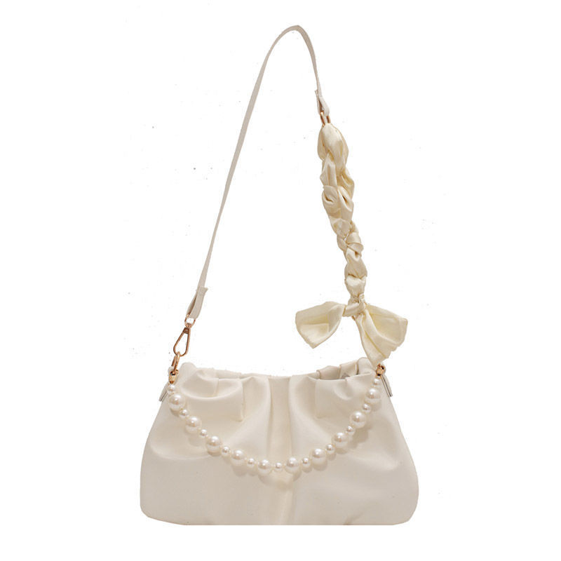 Fashionable cloud-shaped underarm bag for women, pearl pleated design, trendy, versatile, and fresh-looking women's shoulder bag.