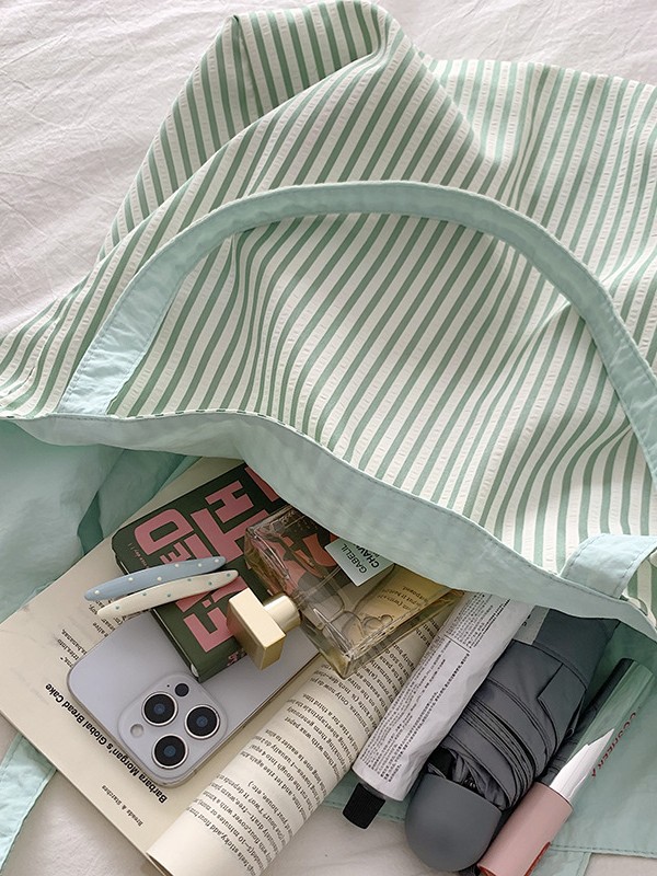 Korean style casual trendy nylon tote bag, fashionable letter print handbag, popular striped double-sided shoulder bag for women.
