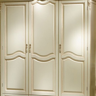 European-style Three-door Wardrobe American-style Villa Solid Wood Carved Wardrobe French-style Storage Cabinet Palace Furniture