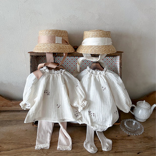 Baby Girl's Fat-wrapping Clothes Class A Pure Cotton Soft Gauze Embroidered Baby's Retro Long-sleeved Triangle Sleeve Western Style Crawling Clothes