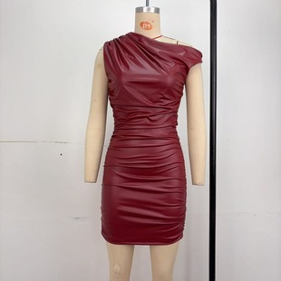 European and American Style Solid Color Imitation Leather Stitching Distinctive Fashionable Oblique Collar Kink Collar Collated Waist Slimming Short Hip Skirt