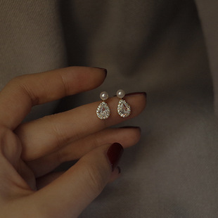 [Morning Dew] Pearl Earrings Female Temperament Niche Design High-grade Silver Needle Earrings Mosquito Incense Plate Ear Clip No Ear Holes