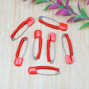 Baby Carry-on Anti-Scare Pig Skeleton Dog Teeth Children Baby Diamond Knot Safety Pin Sachet Pendant Brooch
