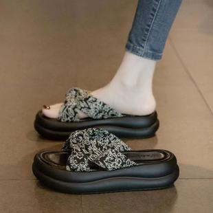 Slippers Women's Sandals Women's 2025 New Explosions Summer Outer Wear New Fairy Style Thick Bottom Beach Fashion One-Word Shops