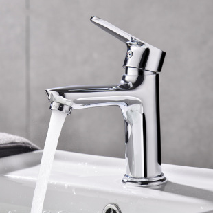 Factory wholesale wash basin faucet copper cold and hot water wash basin single hole wash basin faucet with hose bathroom factory
