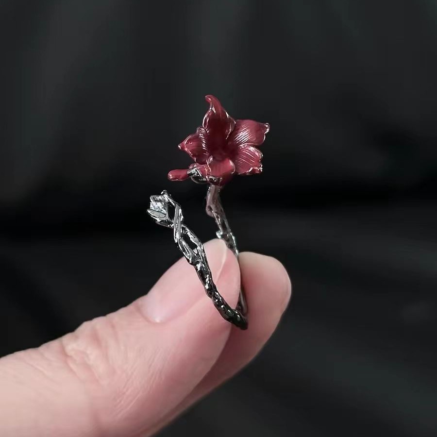 "Absolute Cliff Beauty" Dark Gothic Mandala Ring with a Vintage Niche Design, Adjustable Index Finger Ring