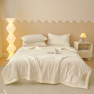 Class A seersucker good product soybean summer cool quilt quilt core air conditioning quilt four-piece set single household double student dormitory