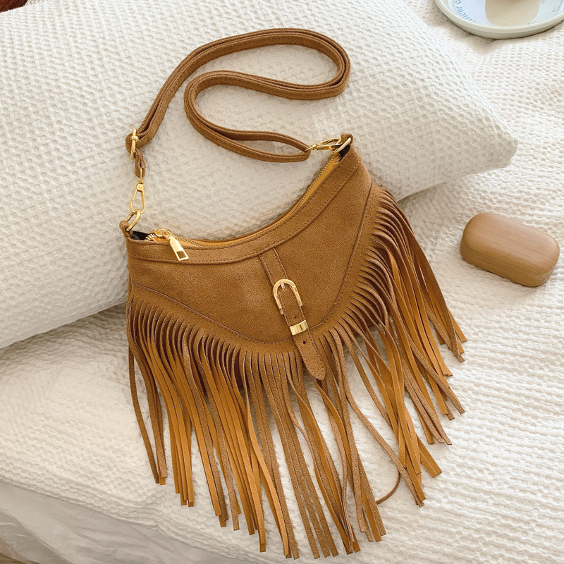 2025 Retro Casual Versatile Tassel Large Capacity Studded Trendy Meridian Western Saddle Suede Shoulder/Crossbody Bag