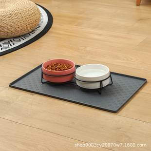 Multiple Sizes Silicone Pet Placemat With Paw Print Logo Cat and Dog Drinking Water Feeding Mat Silicone Waterproof Pet Bowl Mat