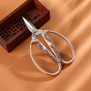 Wholesale small scissors Chinese cloth cutting household scissors thread tailor scissors pine crane nail scissors pointed scissors household scissors