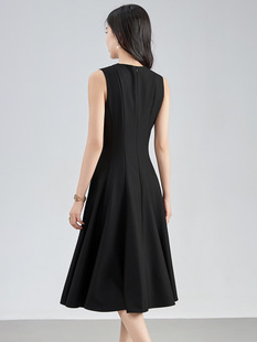 2429303-Shenzhen Nanyou French Elegant Sleeveless 14 Pieces Split dress Design Long Skirt Tight Waist Slim