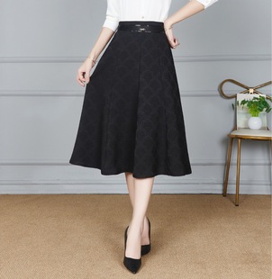 Black silk high-end stitching solid color jacquard A overskirt