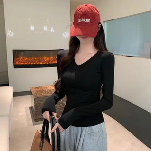 Autumn and Winter French Style Simple Tight Waist V-neck Base Shirt Women's Fleece Inner Shoulder Casual All-match Long-sleeved Top