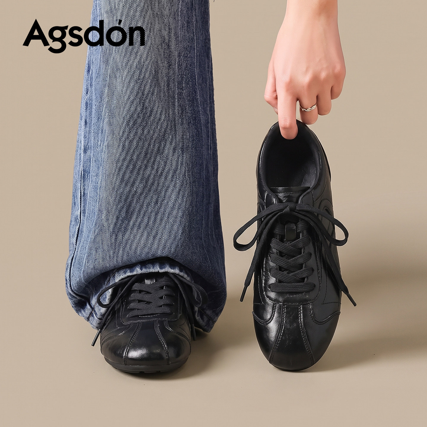 Augushiden black flat-soled German training shoes for women, 2026 new vintage style, extremely stylish ballet sports casual Forrest Gump shoes