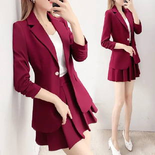 Red suit suit women's skirt women's 2024 autumn and winter fashionable temperament small suit jacket pleated skirt two-piece suit