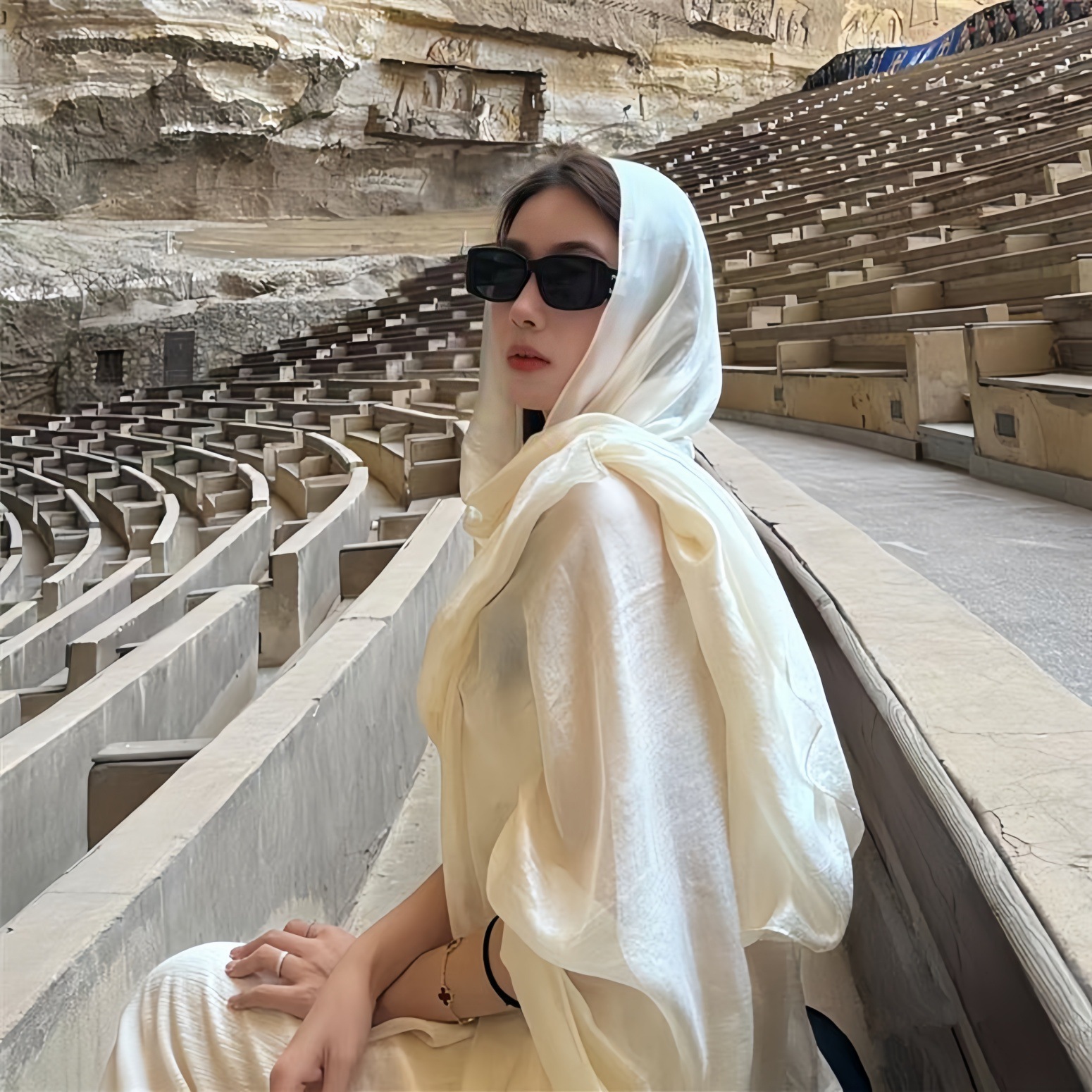 Extra-Large Scarf, Sun Protection Silk Scarf, Travel Desert Photography Headscarf, Cotton and Linen Ethnic Style Shawl for Women, Xinjiang