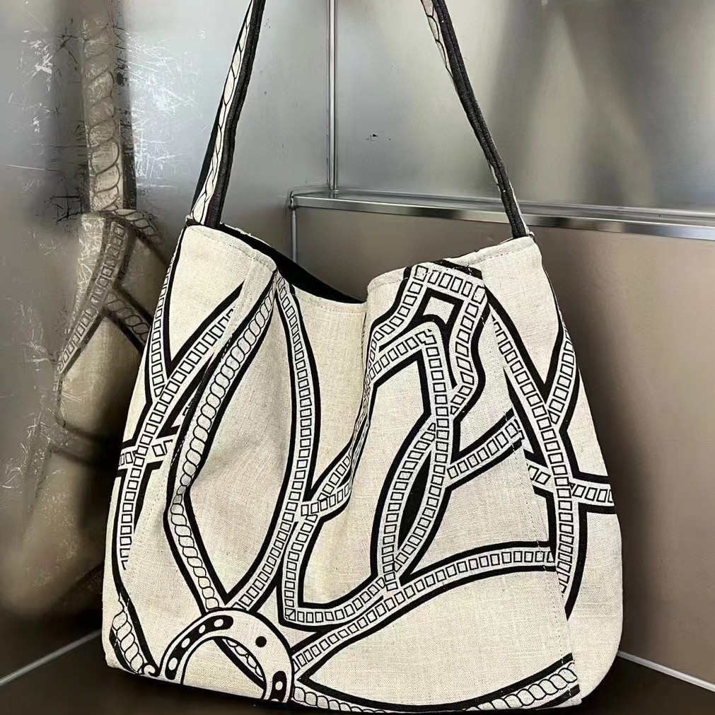 Niche design tote bag for women, large capacity, cotton and linen, relaxed style, linen print, Mori girl style shoulder bag.