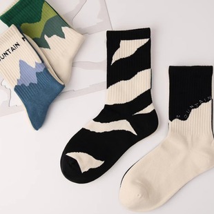 Asymmetric niche stockings women's spring and autumn ins trendy Japanese street personality AB socks male student couple sports socks