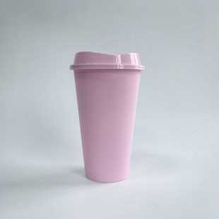 Летний новый 650ml кофейная чашка портативный офис pp пластиковая стойкая к падению соломка герметичная молочная чашка