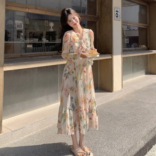 Real shot French design floral dress women's 2025 spring and summer new French vacation style V-neck A- line dress