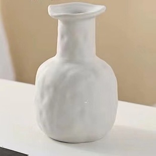 Manufacturer's New Chinese-Style Plastic Vase for Festive New Year Red Flat Vase Decoration Lucky Bag Imitation Ceramic Ornaments Wedding Craft