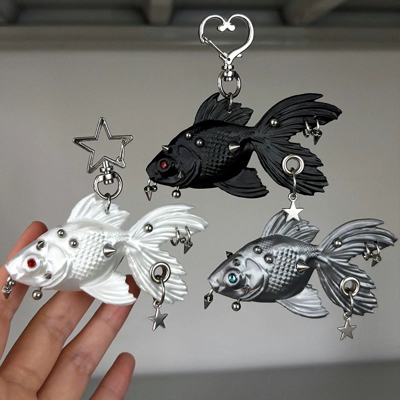 Cross-Border European and American 3D Punk Goldfish Accessory Keychain, Dark Rock Style Unique Niche Bag Charm Gift