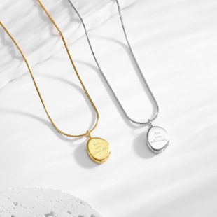 Japanese and Korean Fashion Round Snake Necklace Women's Personality Design All-match Oval Letter Pendant Niche Cold Style Clavicle Chain