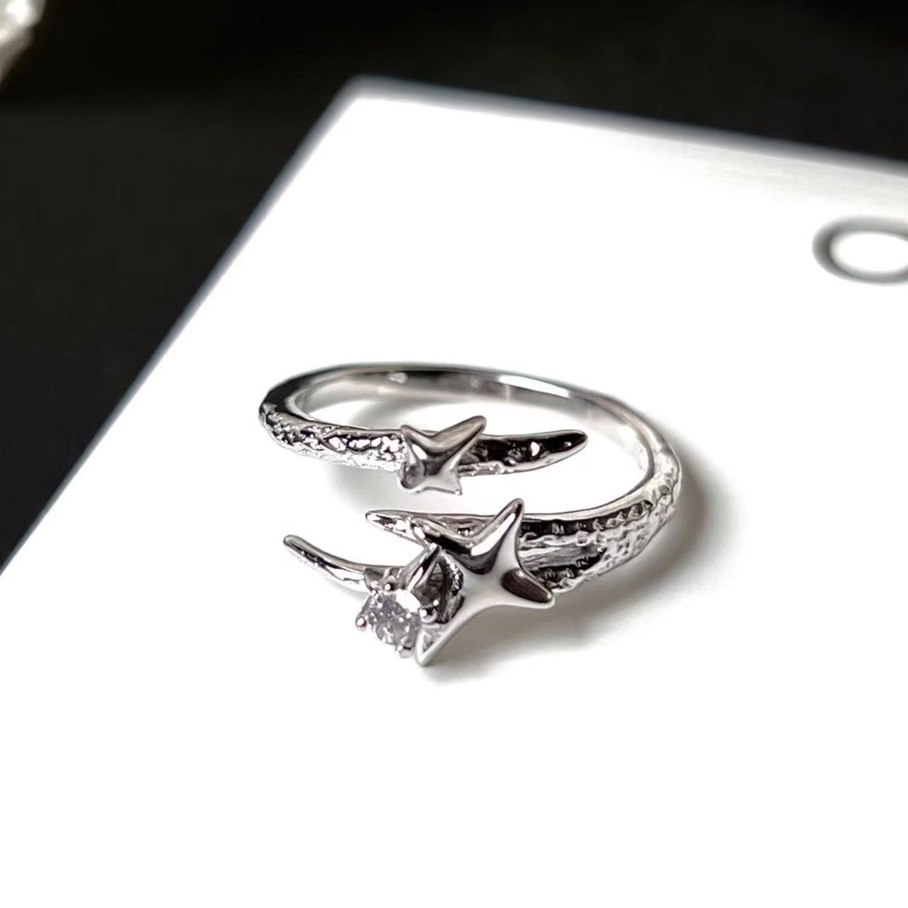 Sparkling Diamond Four-Pointed Star Ring, Light Luxury, Exquisite Niche Design, Bestie Pair Ring, Ins Cool Style Ring, Same Style for Men and Women