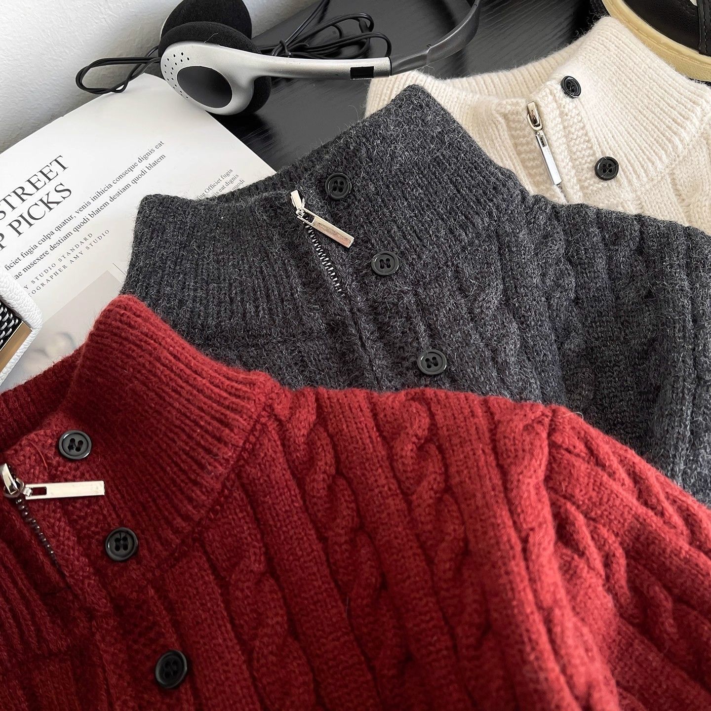 Children's Knitwear 2025 New Boys' Twist Knitwear with Winter Bottoming Shirt Baby Half Turtleneck Knitwear
