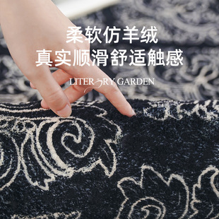 111VMUFEN Round Living Room Carpet Bedroom Bedside Blanket French Entry Luxury Sofa Coffee Table Blanket Middle Ancient Imitation Italian Competition