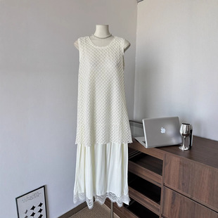 [L.LSTUDIO] Shahe Korean version of heavy industry hollow stitching lace fake two sleeveless dress 797096