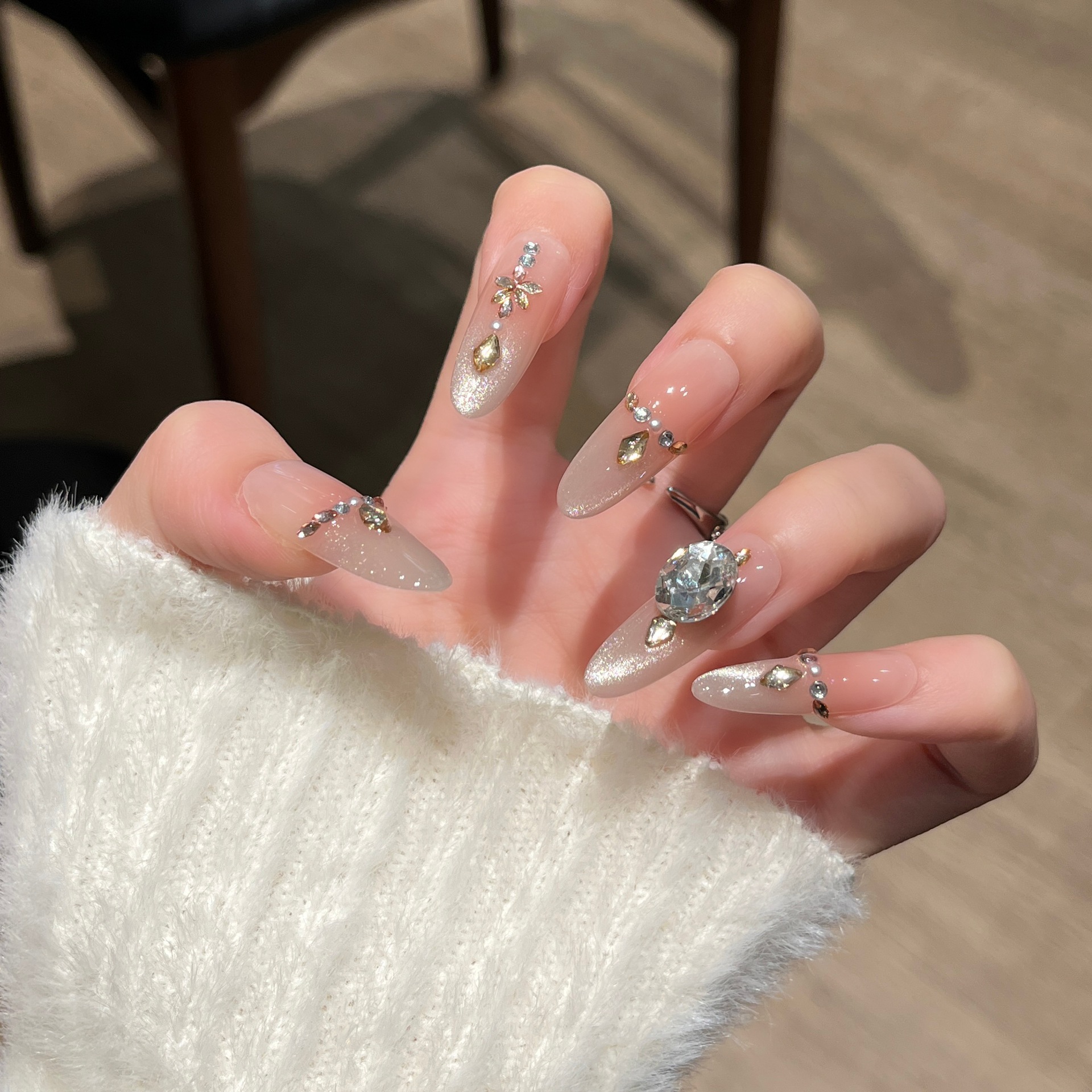 2026 Pure Handmade Gentle Cat-Eye Nude Color Fairy Nail Art New Style Nail Patches That Enhance Complexion and Add Elegance, High-End Wearable Nail Art