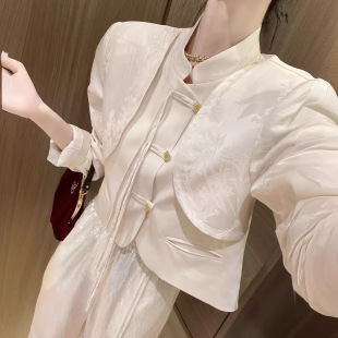 Spring and summer new new Chinese retro elegant clasp tassel embroidery fake two-piece national style 9876