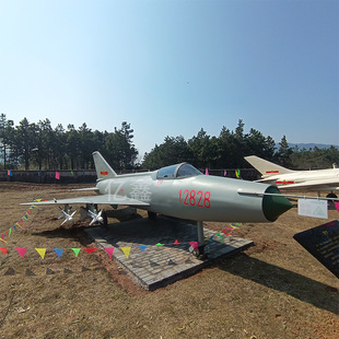 Large military model Pterosaur UAV J-15 J-20 Wuzhi 10 fighter national defense research education base