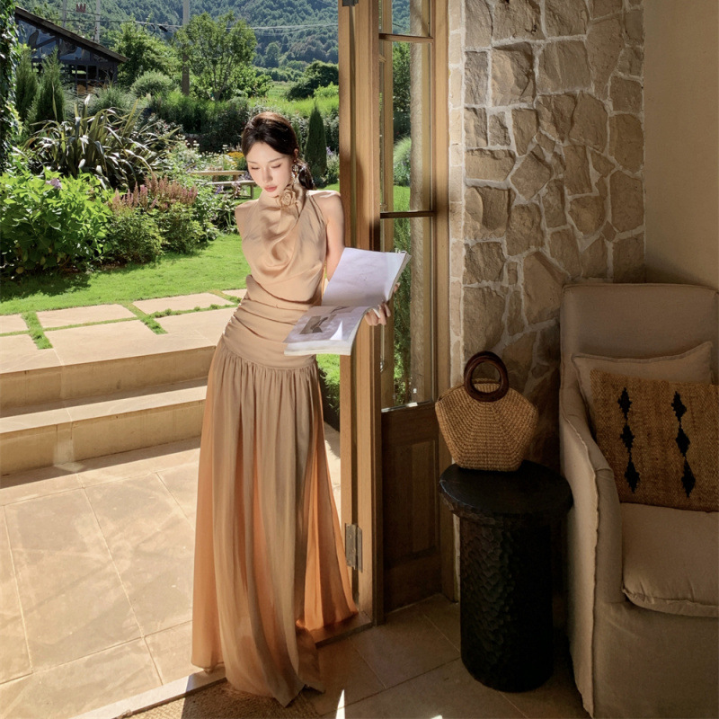 New Bohemian Style Halter Neck Dress, Feminine Backless Long Dress