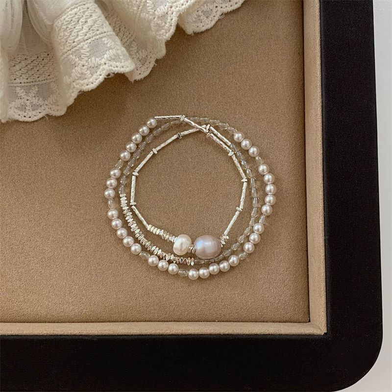 《Mist Moon》French Retro Beaded Bracelet for Women, Accessible Luxury Niche Design, High-End 2026 New Style Bracelet