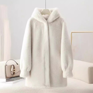 2024 autumn and winter fur one European mink velvet environmental protection fur coat women's imitation mink hooded young mid-length coat