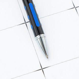 Two-color two-headed ballpoint pen blue and red refill metal pen silicone sheath handshake rotating pen marker two-color reconciliation pen