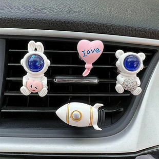 Space astronaut car air outlet car air conditioning clip decorative ornaments creative cute hair wholesale
