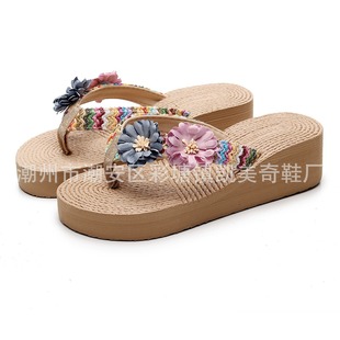 2024 new ethnic style flower muffin flip flops Hainan Sanya holiday seaside beach fashion sandals