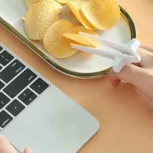 New finger chopsticks lazy auxiliary Chopsticks play game clip snack not dirty hand chopsticks finger sleeve ring food clip