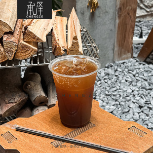 In stock 98 caliber disposable plastic cup high permeability PET cold drink cup internet celebrity American coffee cup with lid leak-proof
