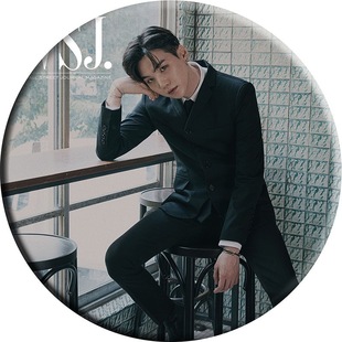 Bulletproof Youth League 10th Anniversary Badge Mirror Keychain Pendant Accessories Star Surrounding