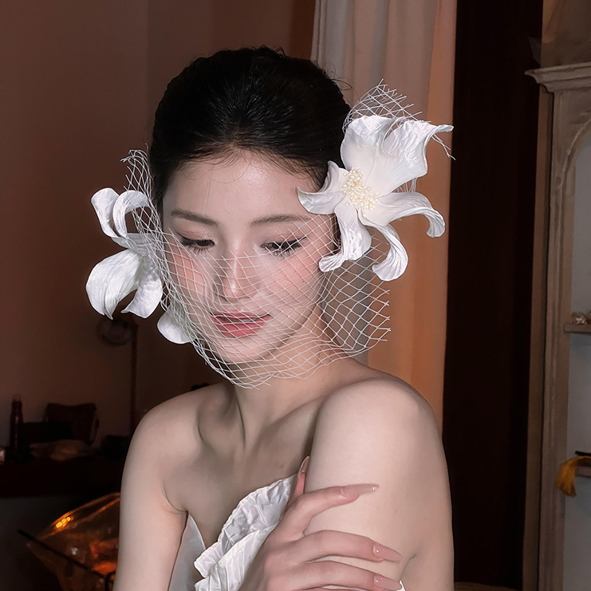 French Retro Bridal Wedding Headwear, Three-Dimensional White Flower Headpiece, Mesh Hairpin, Elegant Hair Accessories for Banquets and Weddings