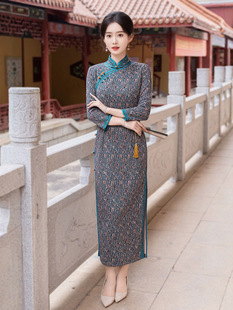 New Chinese Style National Style Cheongsam Autumn and Winter New Manly Velvet Long Buckle Chinese Style Lapneck Cheongsam Elegant
