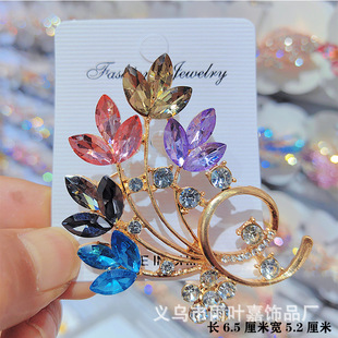Korean Style Internet Trendy Crystal Brooch Suit Corsage high quality Rhinestone Leaves Anti-Glow Silk Towel Buckle Coat Pin