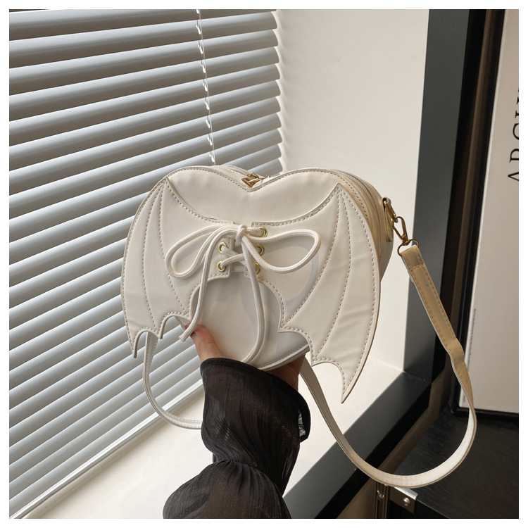 Internet Celebrity New Wholesale Bag Strap Design Bat Wing Bag Halloween Funny Women's Shoulder Crossbody Bag