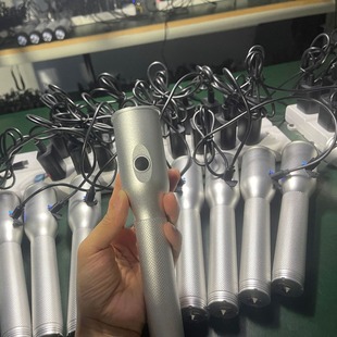 Customized Nanjixing Jw7210 New Product 3W Aluminum Alloy Window Breaking Hammer Large Capacity Ip68 Energy-Saving Strong Light Explosion-Proof Flashlight