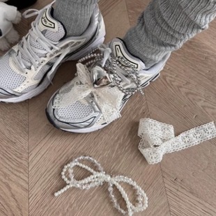 silver Pearl Bow Shoe Buckle Korean Lace Shoe Flower Beaded sneaker Decoration Accessories Shoe Pendant Diy