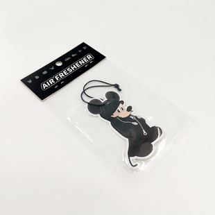 Fashion brand cartoon character with card head fragrance piece car aromatherapy piece rearview mirror hanging perfume piece car fragrance
